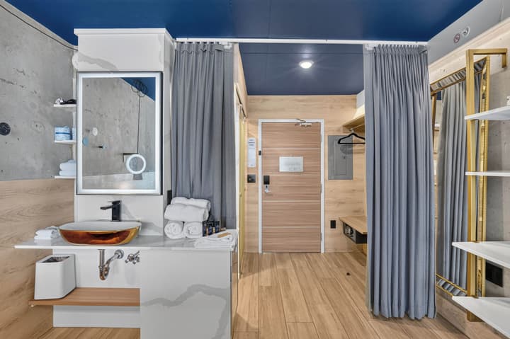 Kompose Boutique Hotel