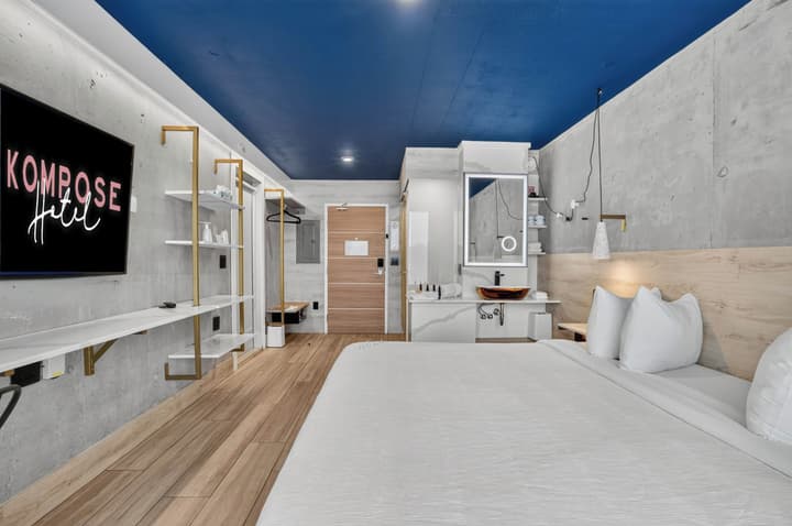 Kompose Boutique Hotel
