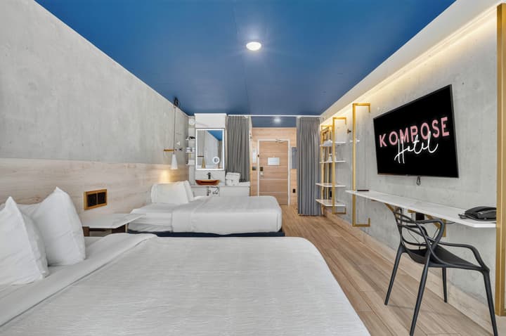 Kompose Boutique Hotel