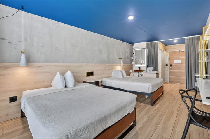 Kompose Boutique Hotel