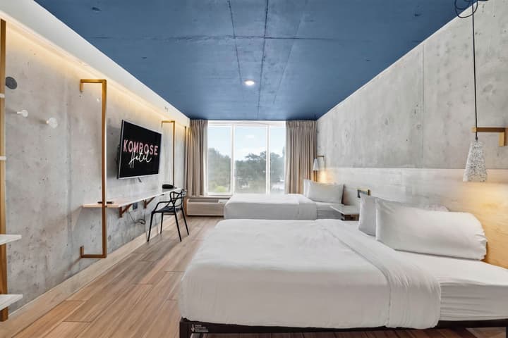 Kompose Boutique Hotel