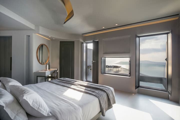 Kivotos Santorini - Preferred Hotels & Resorts