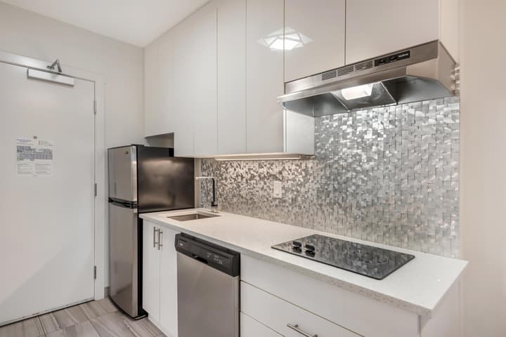 Executive Residency by Best Western Calgary City View North