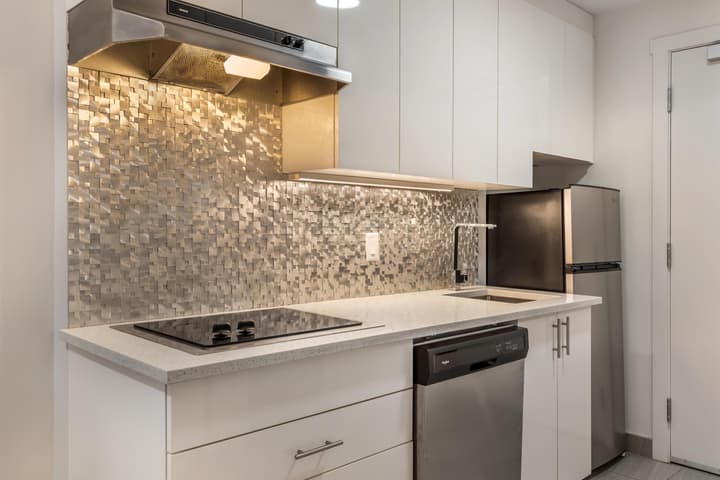 Executive Residency by Best Western Calgary City View North