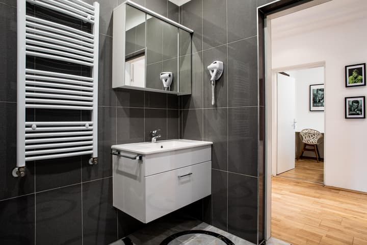 Best Western Plus Celebrity Suites