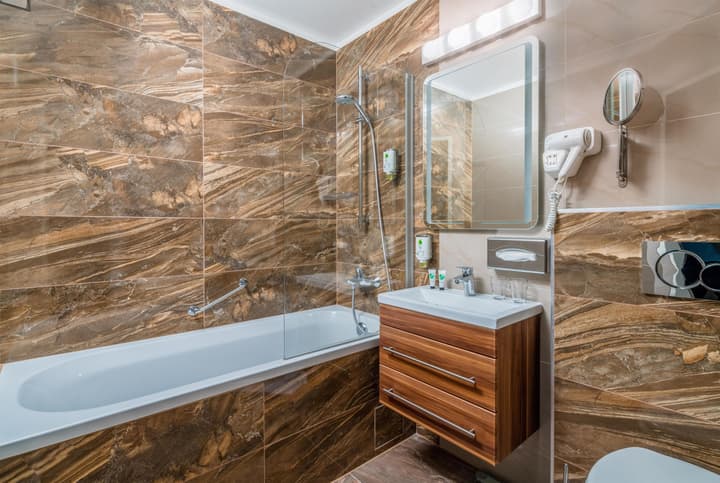 Best Western Plus Celebrity Suites