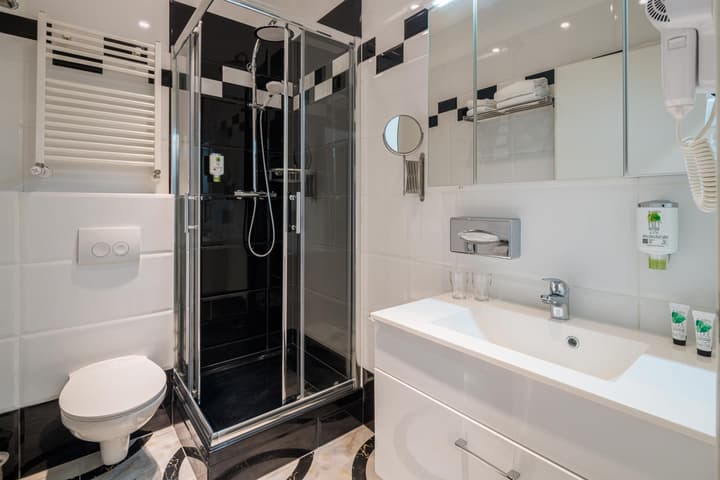 Best Western Plus Celebrity Suites