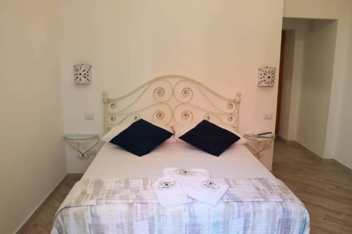 Clelia's Boutique Rooms & Suites