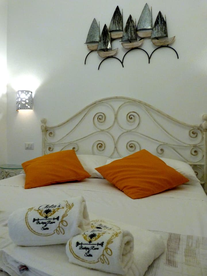 Clelia's Boutique Rooms & Suites