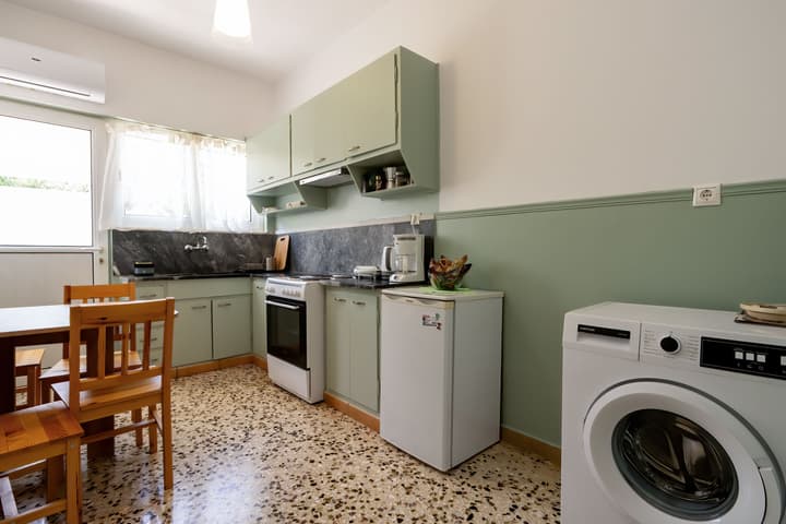 Carpe Diem Apartments By Athens Airport
