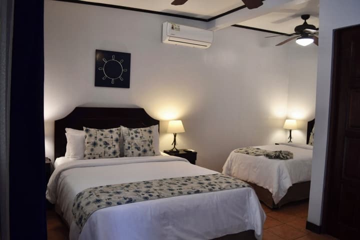 Hotel Playa Espadilla