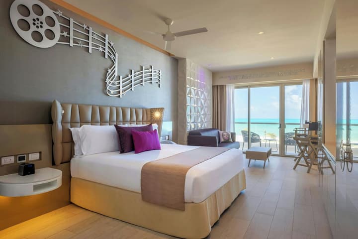 Planet Hollywood Cancun Adult Scene by Royalton, An Autograph Collection® All-Inclusive Resort - Adults Only
