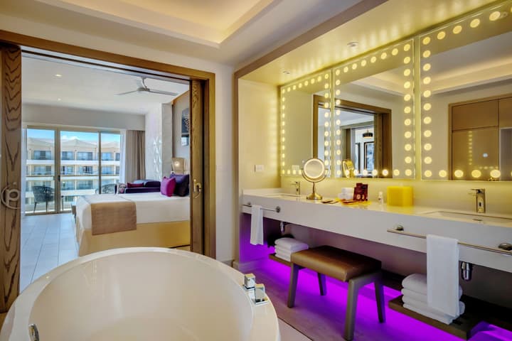 Planet Hollywood Cancun Adult Scene by Royalton, An Autograph Collection® All-Inclusive Resort - Adults Only