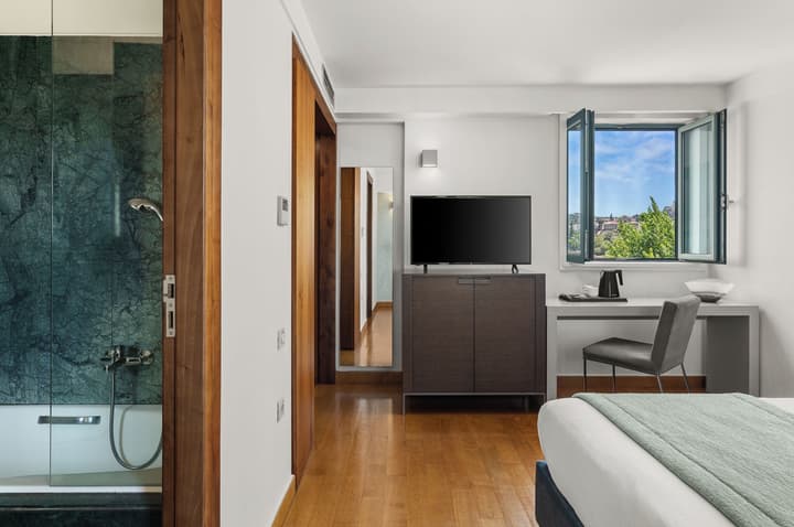 Athenaeum Eridanus Luxury Hotel