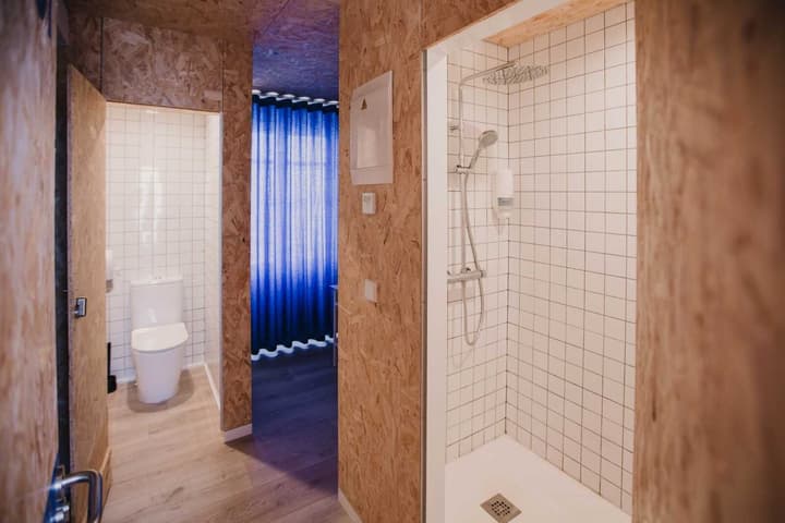 SubUp Hostel