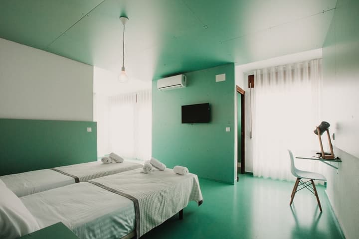 SubUp Hostel