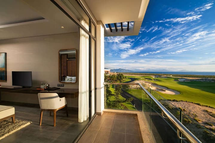 Wyndham Grand KN Paradise Cam Ranh