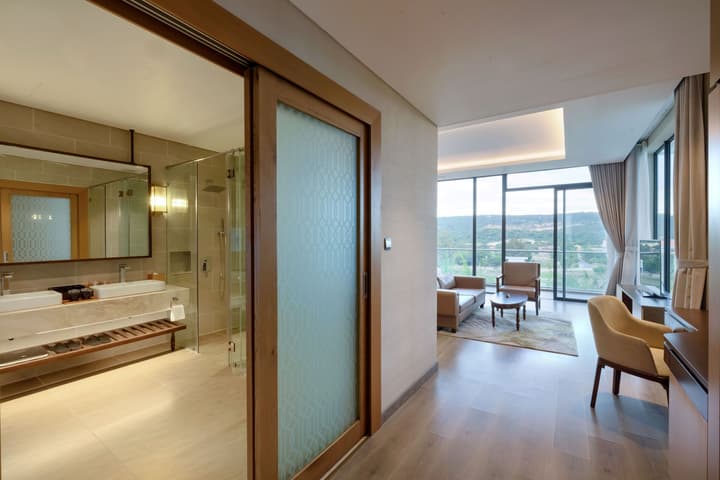 Wyndham Grand KN Paradise Cam Ranh
