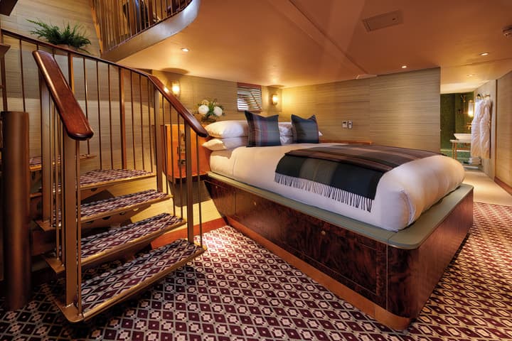 Fingal - A Luxury Floating Hotel