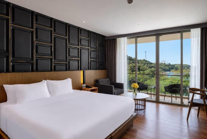 Wyndham Grand Nai Harn Beach Phuket
