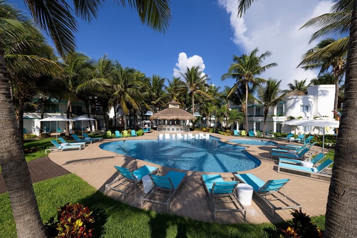 Margaritaville Island Reserve Riviera Cancún - A Karisma All-Inclusive Experience for All