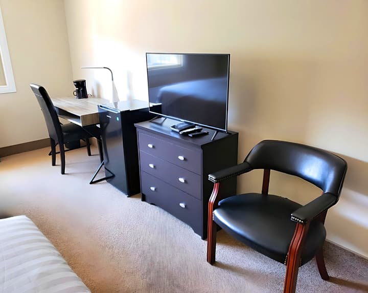 The Medicine Hat Villa