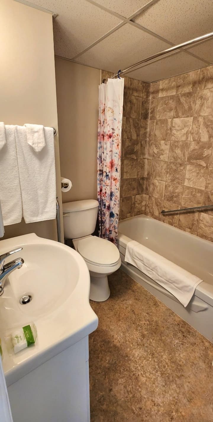 The Medicine Hat Villa