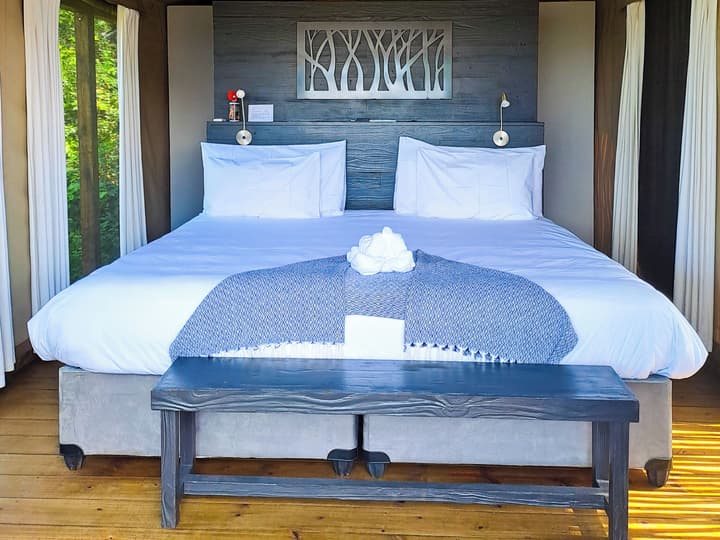 Ndhula Luxury Tented Lodge