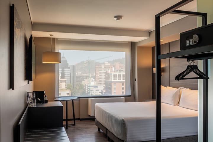Ola Santiago Providencia, Tapestry Collection by Hilton