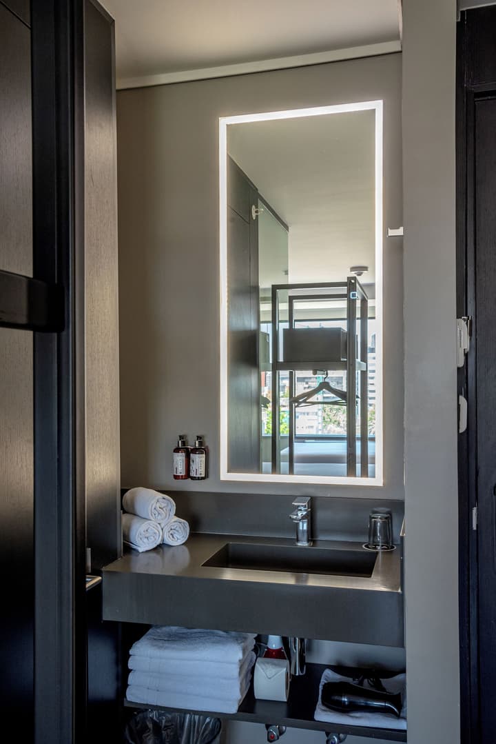 Ola Santiago Providencia, Tapestry Collection by Hilton