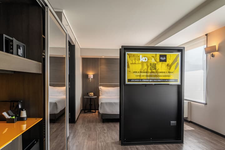 Ola Santiago Providencia, Tapestry Collection by Hilton