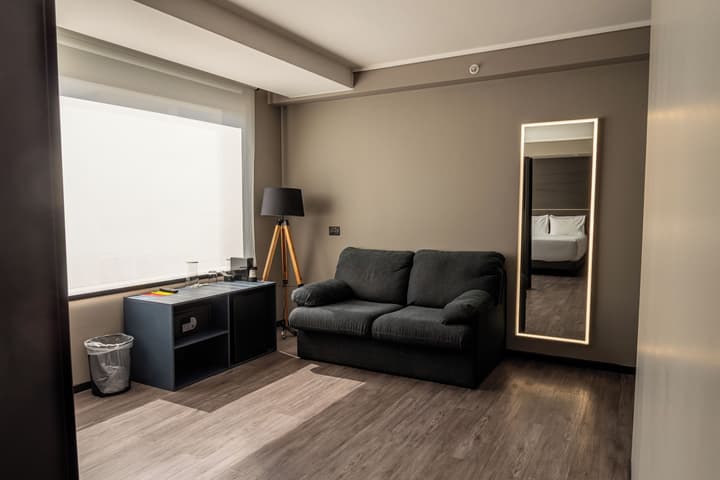 Ola Santiago Providencia, Tapestry Collection by Hilton