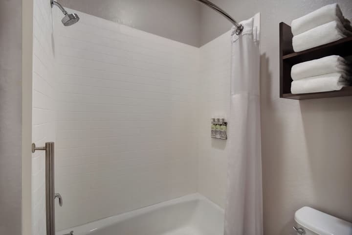 Staybridge Suites Holland by IHG
