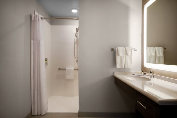Staybridge Suites Holland by IHG