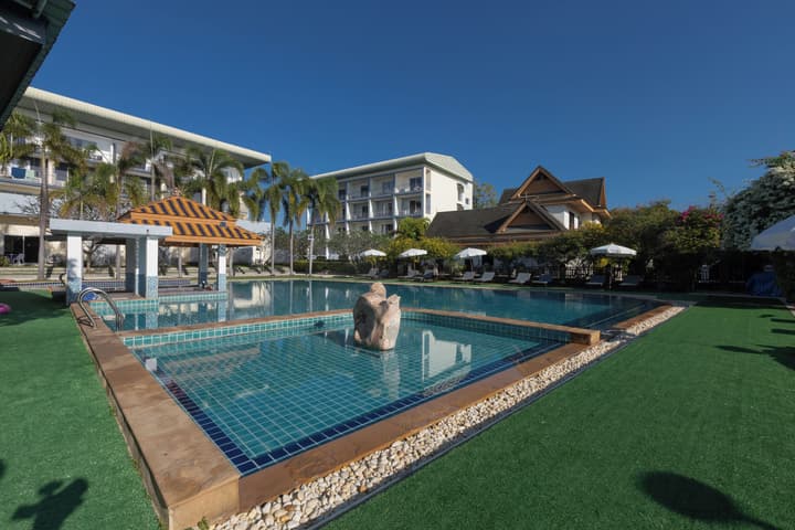 Blue Beach Grand Resort and Spa