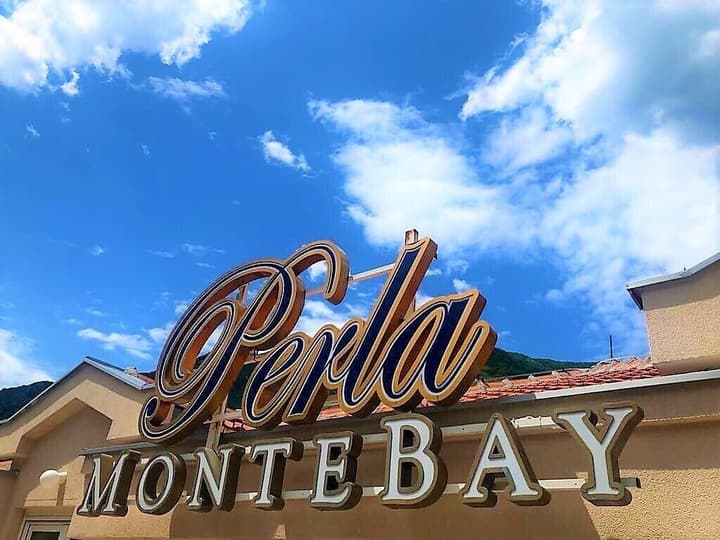 MonteBay Perla