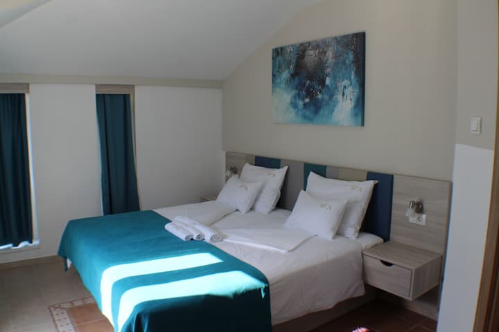 MonteBay Perla