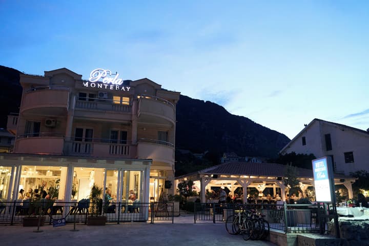 MonteBay Perla