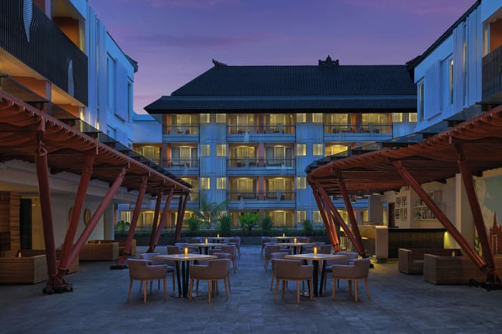 Fairfield by Marriott Bali Kuta Sunset Road