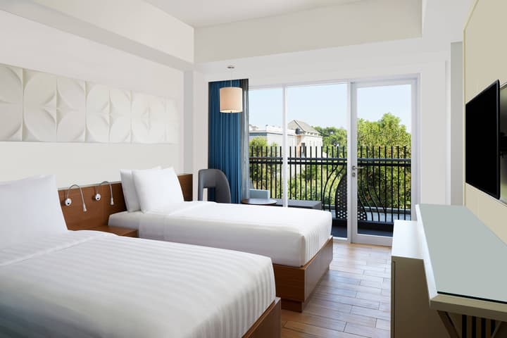 Fairfield by Marriott Bali Kuta Sunset Road