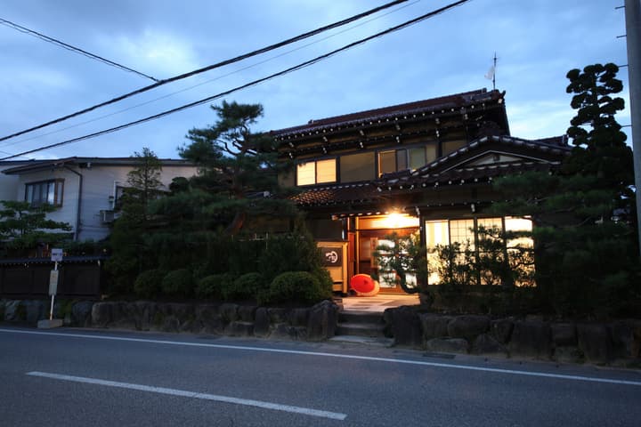 Ichinomatsu Japanese Modern Hotel