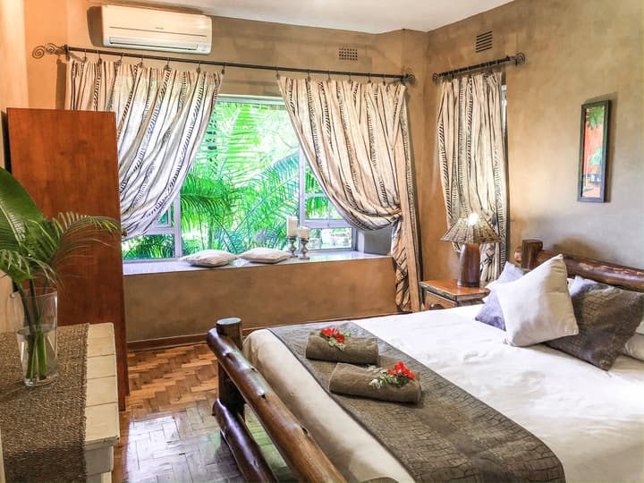 Ingwenya Lodge