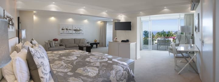 The Clarendon - Bantry Bay