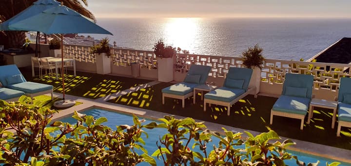 The Clarendon - Bantry Bay