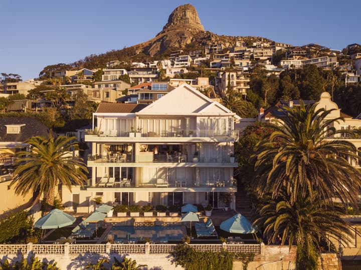 The Clarendon - Bantry Bay