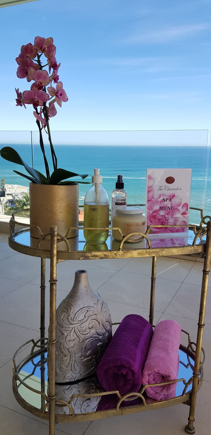 The Clarendon - Bantry Bay