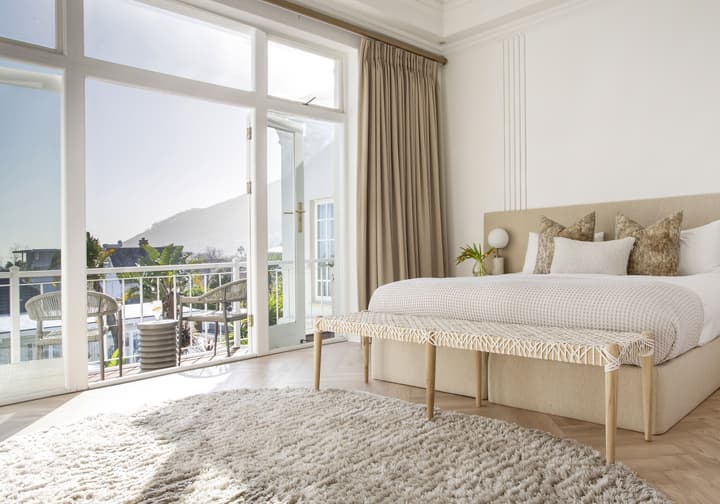 The Clarendon - Fresnaye