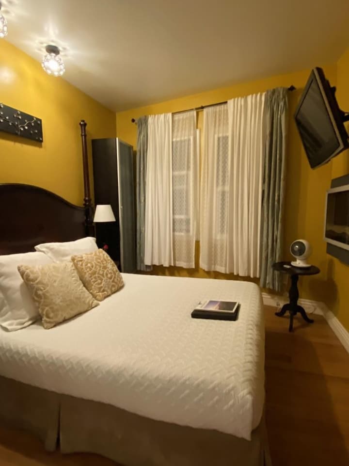Hotel 1110 - Adults Only