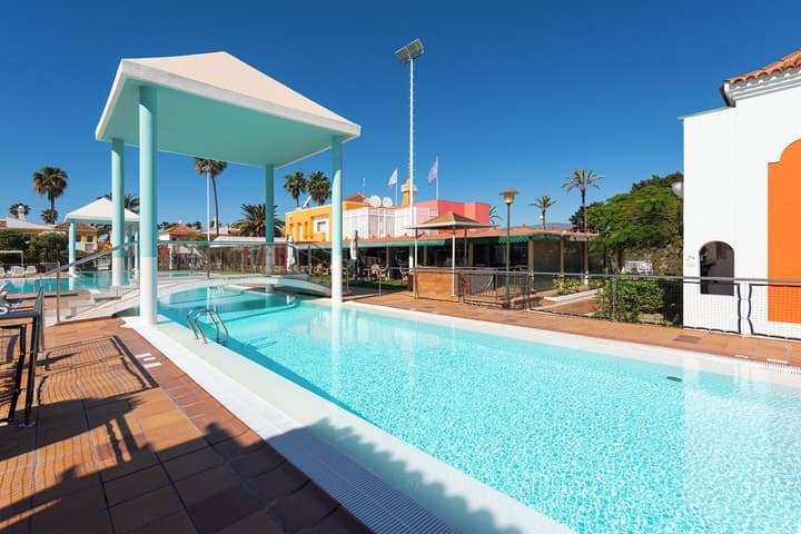 Bungalows Cordial Green Golf