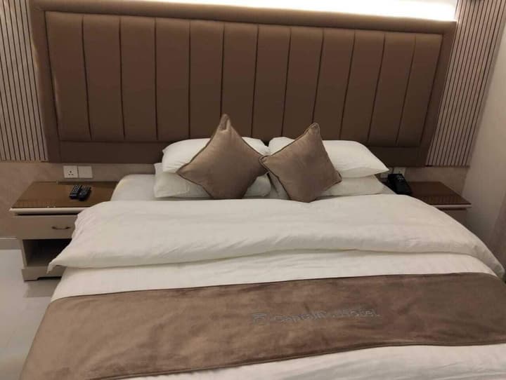 Captain's Hotel